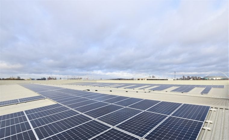 SEGRO Building Offsets 100% of Regulated Energy Use with SolarEdge Rooftop Solar Installation